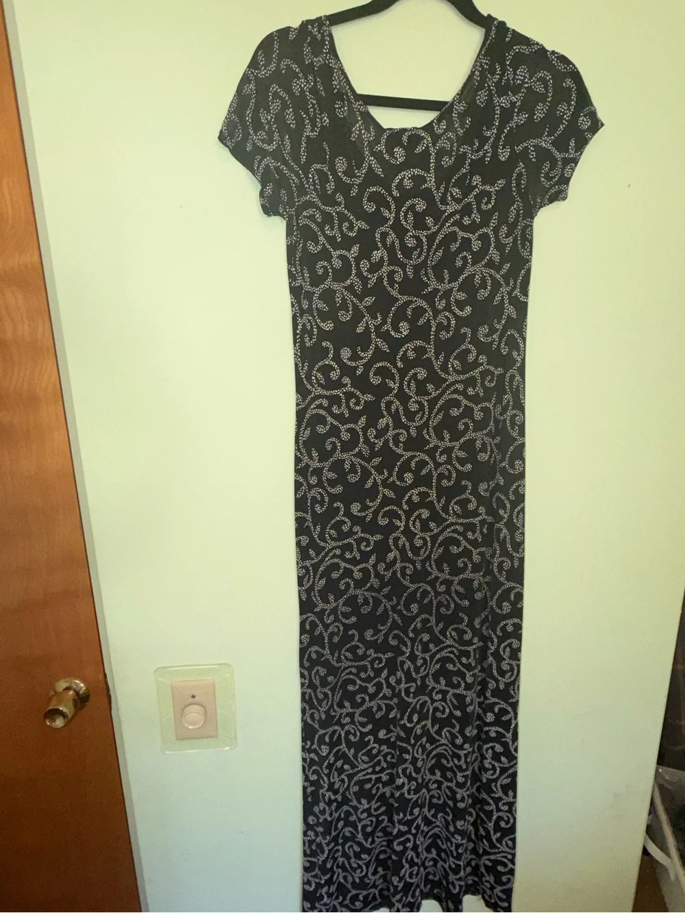 Black & white Patterned floral mesh sheer Short-Sleeve Maxi Dress